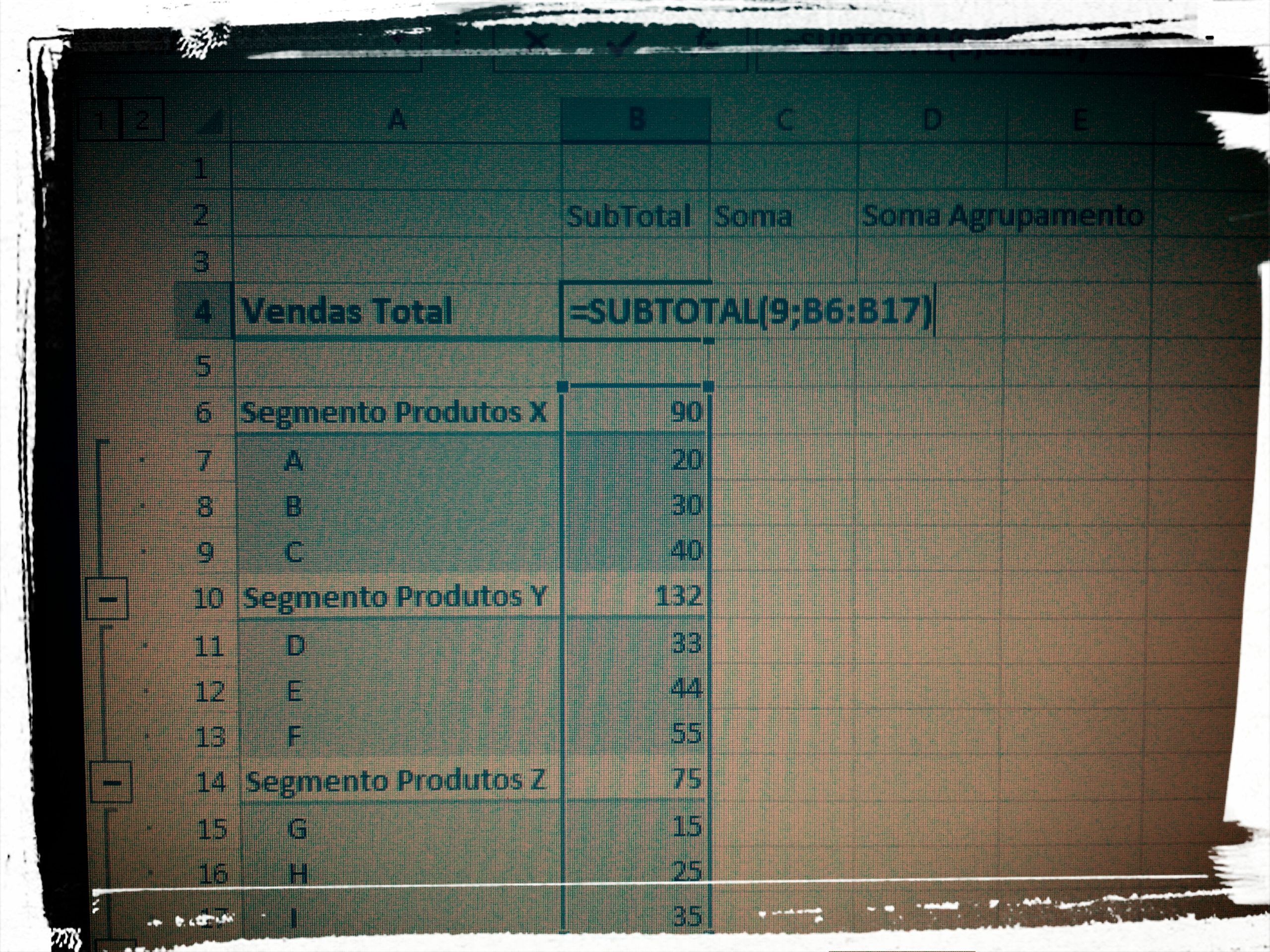 Somando com SUBTOTAL(), agrupamento de totais